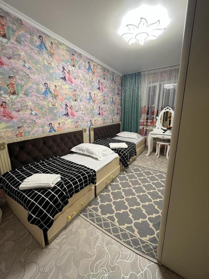 Уютная Трёхкомнатная Квартира В Центре Алматы Almaty Exterior photo